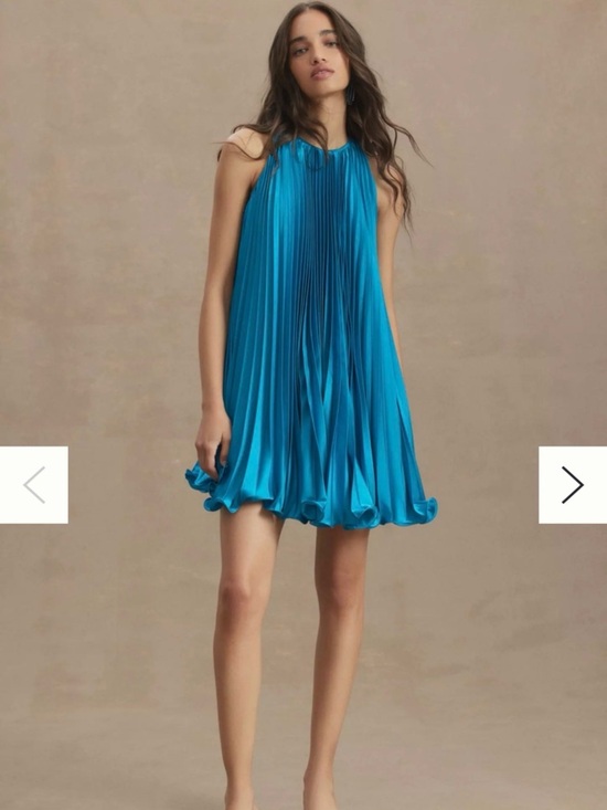 Mac Duggal Dresses & Skirts - Mac Duggal Pleated Halter Flowy Trapeze Mini Dress
